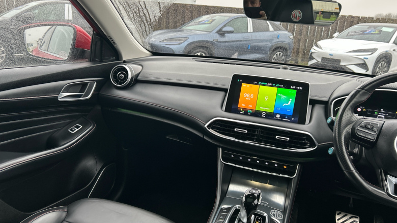 MG Hs 1.5 T-GDI Exclusive 5dr DCT Petrol Hatchback